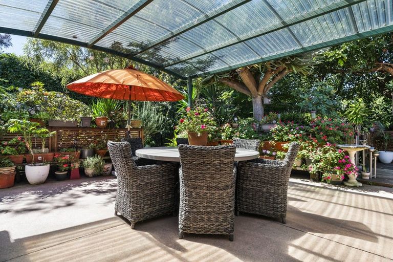 Photo of property in 18 Honeysuckle Lane, Ohauiti, Tauranga, 3112