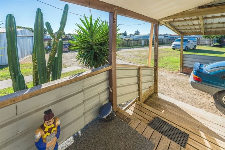 Photo of property in 38 Tongariro Street, Castlecliff, Wanganui, 4501