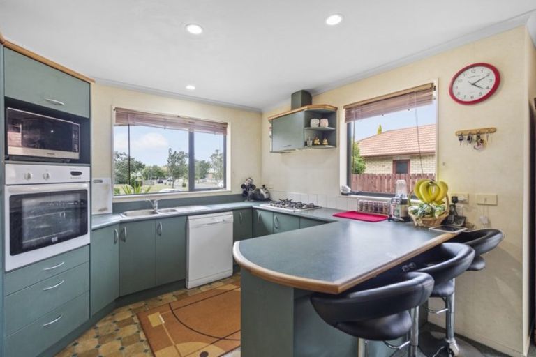 Photo of property in 25 Twickenham Place, Nawton, Hamilton, 3200