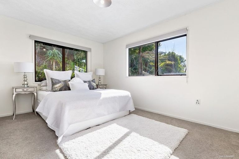 Photo of property in 29 Bellbird Rise, Murrays Bay, Auckland, 0630