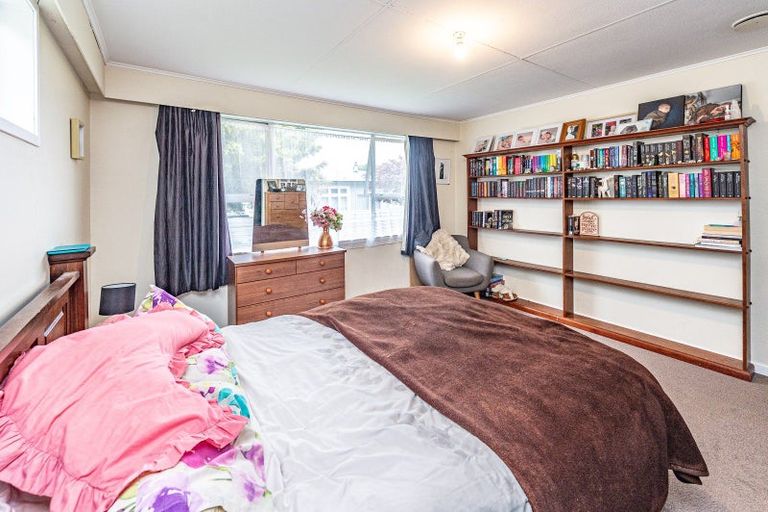 Photo of property in 40 Brassey Street, Waverley, 4510