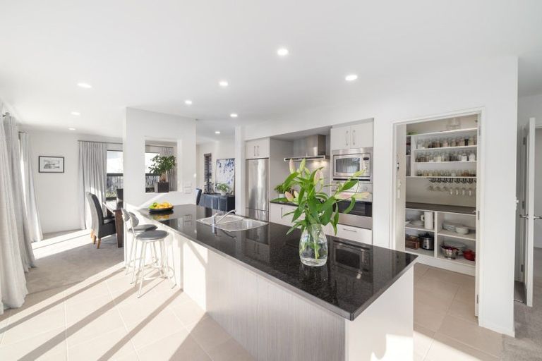 Photo of property in 7 Sentinel Place, Halswell, Christchurch, 8025