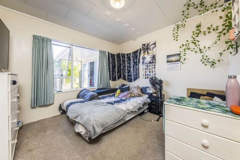 Photo of property in 56 Hamilton Drive, Waiuku, 2123