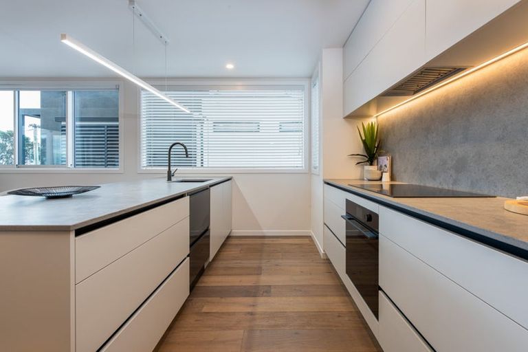 Photo of property in 26 Kowhai Road, Campbells Bay, Auckland, 0630