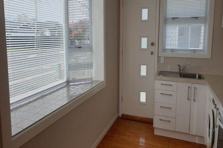 Photo of property in 1/38 North Avon Road, Richmond, Christchurch, 8013