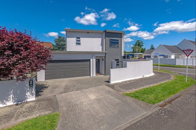 Photo of property in 42 Collingwood Street, Hokowhitu, Palmerston North, 4410