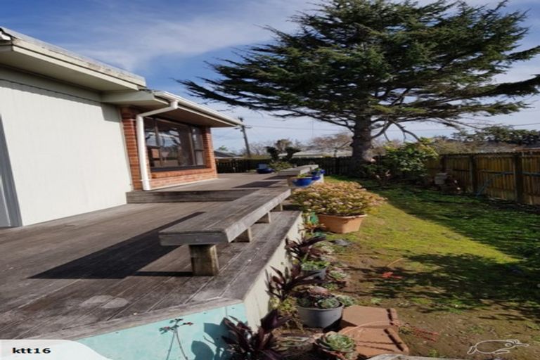 Photo of property in 37 Graeme Avenue, Mangere East, Auckland, 2024