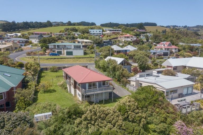 Photo of property in 20 Bayne Terrace, Macandrew Bay, Dunedin, 9014