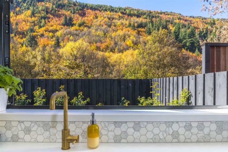 Photo of property in 27b Nairn Street, Arrowtown, 9302