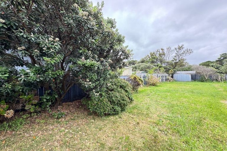 Photo of property in 173 Onepu Road, Lyall Bay, Wellington, 6022