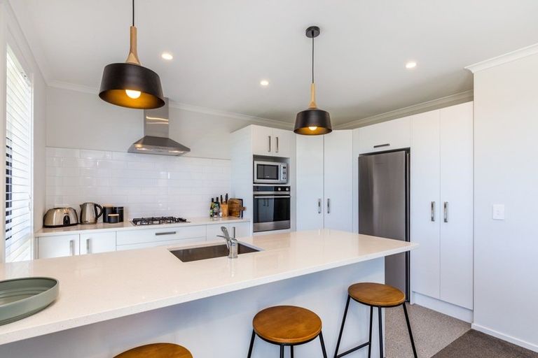 Photo of property in 33 Harakeke Drive, Wharewaka, Taupo, 3330