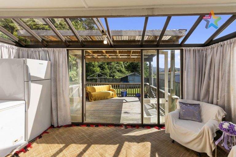 Photo of property in 24 Korau Grove, Stokes Valley, Lower Hutt, 5019