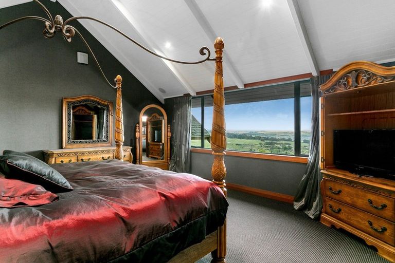 Photo of property in 121 Highland Drive, Acacia Bay, Taupo, 3385