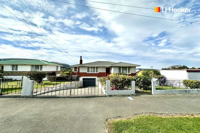 Photo of property in 28 Caldwell Street, Brockville, Dunedin, 9011