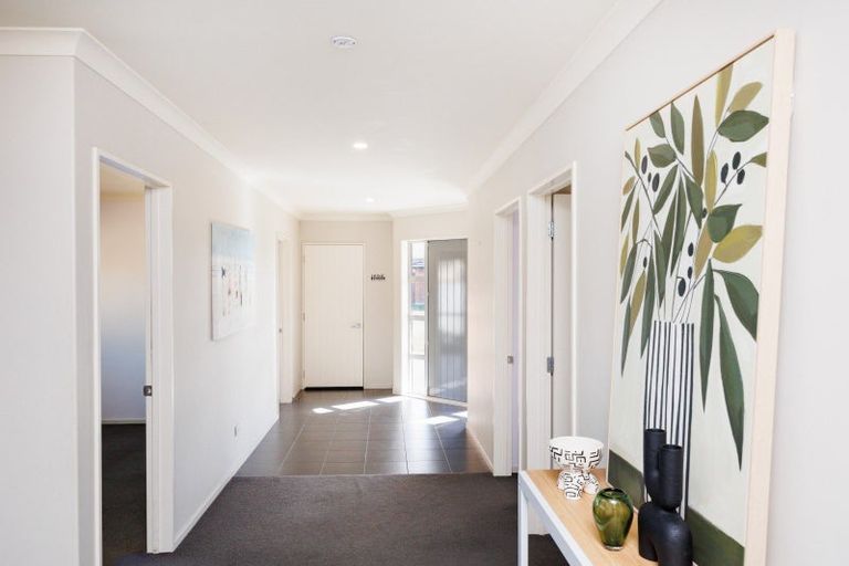 Photo of property in 51 Tennyson Avenue, Kelvin Grove, Palmerston North, 4414