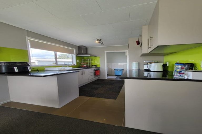 Photo of property in 58 Sharland Avenue, Manurewa, Auckland, 2102