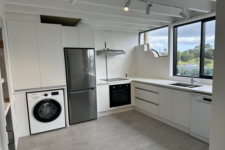 Photo of property in 1/25a Lake Road, Devonport, Auckland, 0624