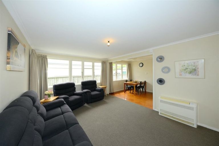 Photo of property in 26 Bateman Avenue, Bryndwr, Christchurch, 8053