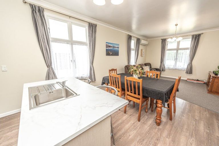 Photo of property in 17 Spier Street, Aramoho, Whanganui, 4500