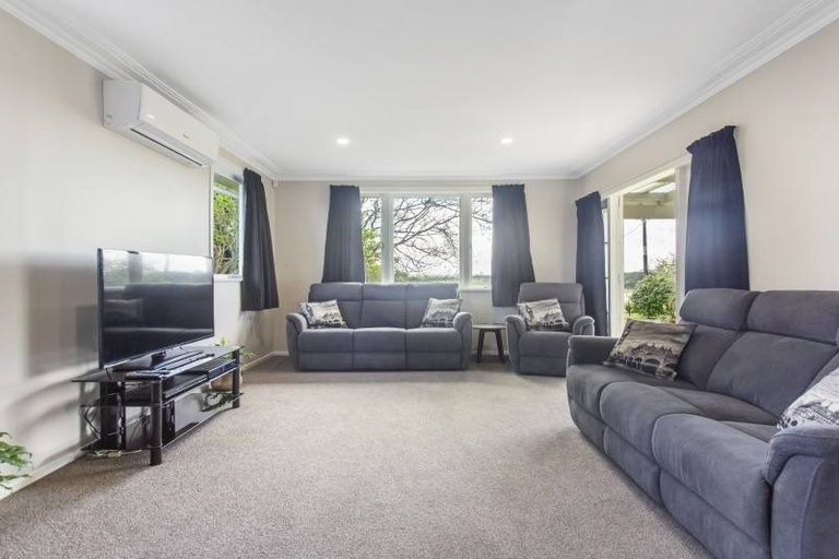 Photo of property in 77 Conroy Road, Glenbrook, Waiuku, 2681