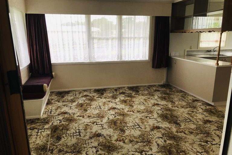 Photo of property in 42 Mcfarlane Street, Oakura, 4314