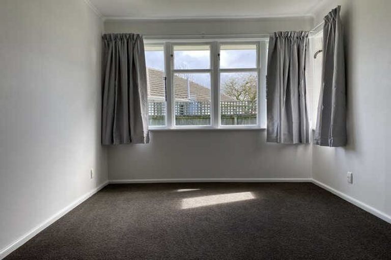 Photo of property in 1 Dix Street, Wigram, Christchurch, 8042