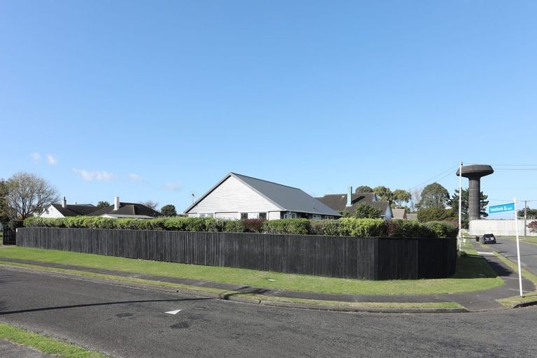 Photo of property in 10 Kittyhawk Row, Bulls, 4818