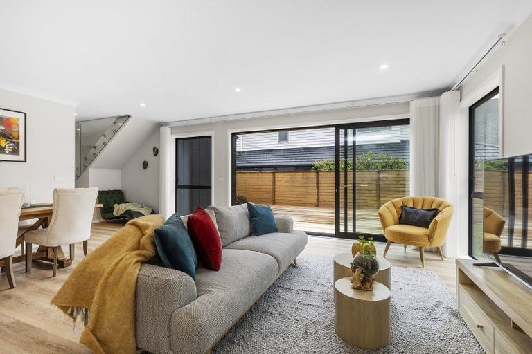 Photo of property in 9 Porokaiwhiri Street, Crofton Downs, Wellington, 6035