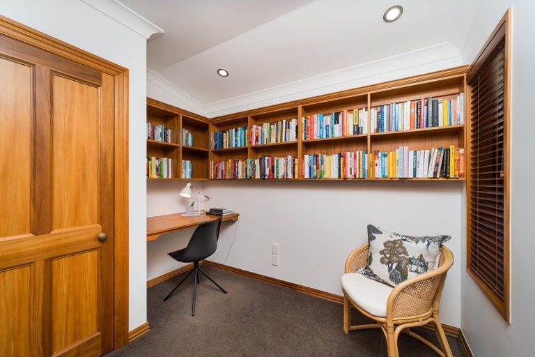 Photo of property in 183 Victoria Avenue, Hokowhitu, Palmerston North, 4410