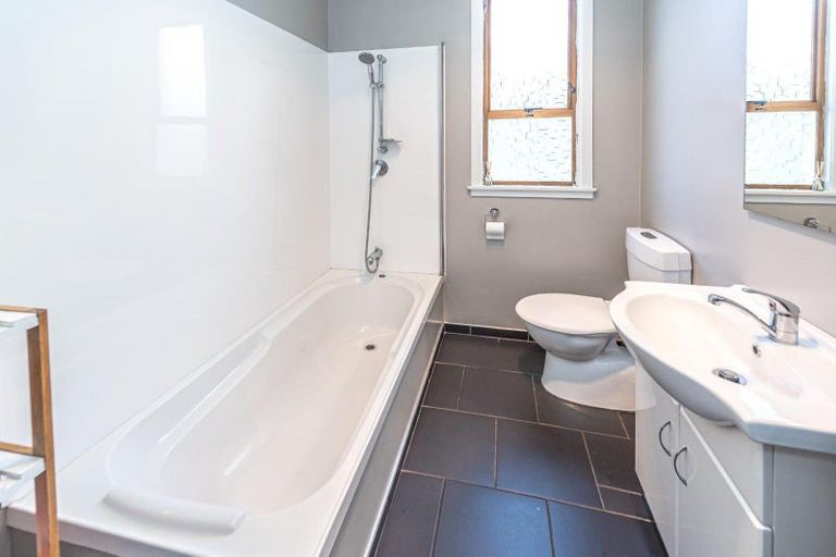 Photo of property in 65 Maxwell Avenue, Durie Hill, Whanganui, 4500