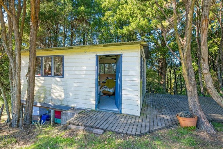 Photo of property in 341 Kanohi Road, Kaukapakapa, 0873