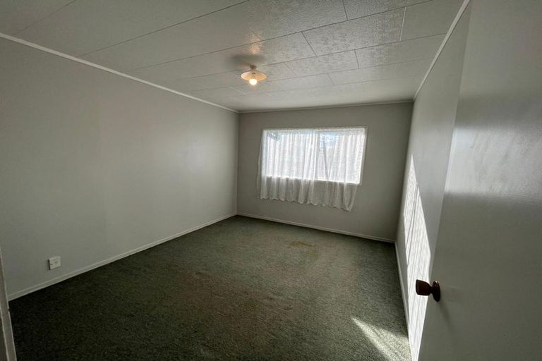 Photo of property in 71 Flat Bush Road, Clover Park, Auckland, 2023