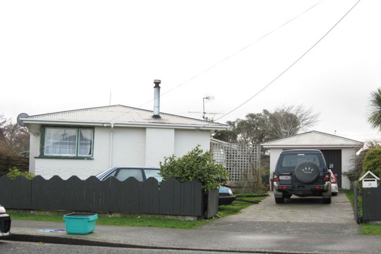 Photo of property in 22 Holloway Street, Waikiwi, Invercargill, 9810