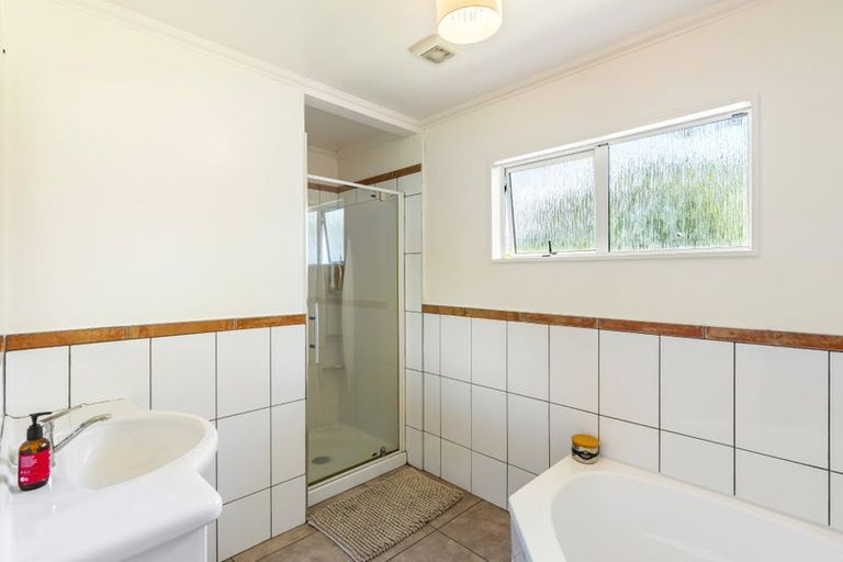 Photo of property in 93b Pukenamu Road, Te Horo, Otaki, 5581