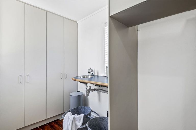 Photo of property in 1/35 Nile Road, Milford, Auckland, 0620