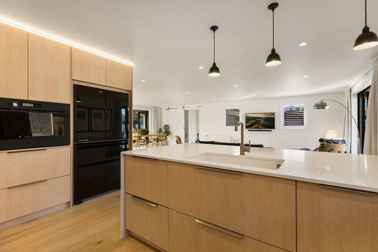 Photo of property in 28 Quill Street, Lake Hayes, Queenstown, 9304