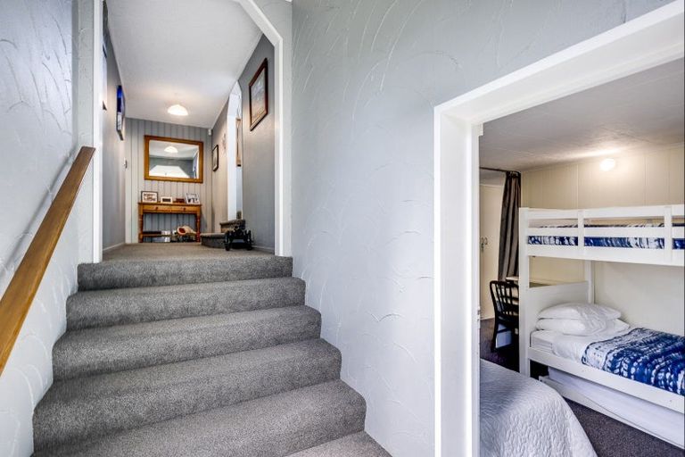 Photo of property in 17 Leeds Place, Tamatea, Napier, 4112