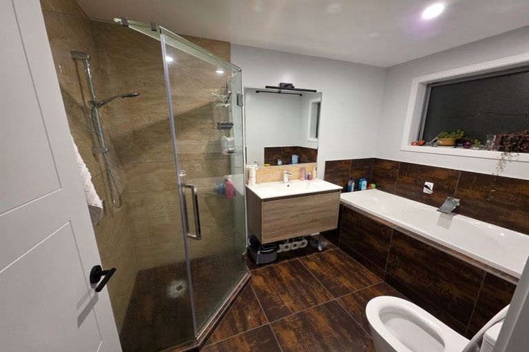 Photo of property in 63 Exploration Way, Whitby, Porirua, 5024