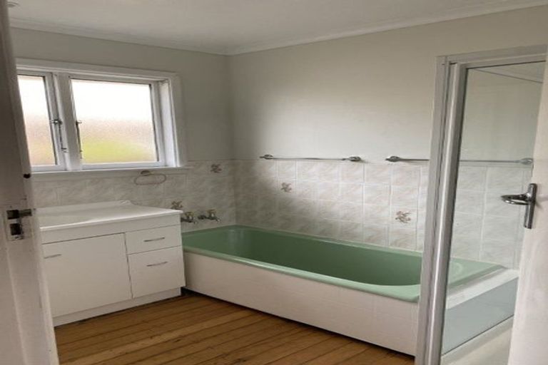 Photo of property in 144 Ilam Road, Ilam, Christchurch, 8041