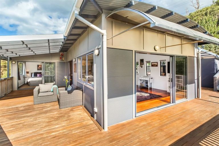 Photo of property in 37 Te Toki Road, Ostend, Waiheke Island, 1081