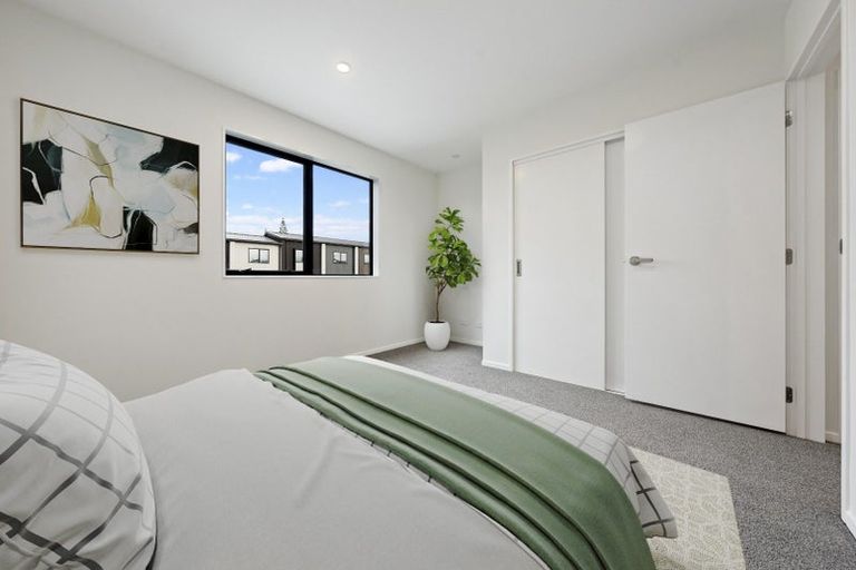 Photo of property in 53 Jabuka Street, Glen Eden, Auckland, 0602