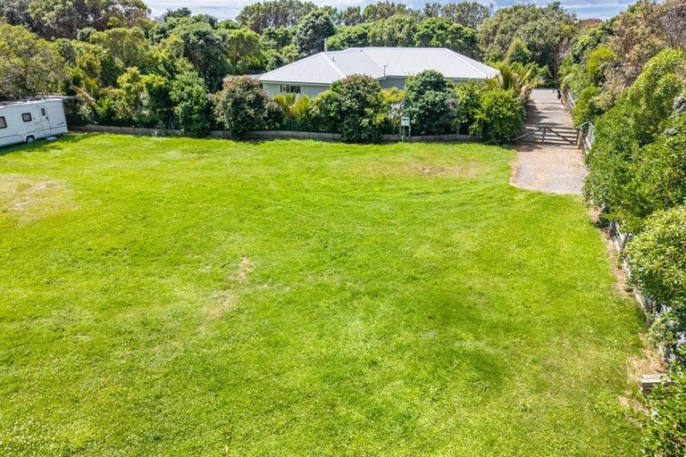Photo of property in 144a Paetawa Road, Peka Peka, Waikanae, 5391