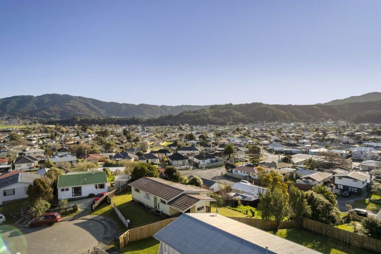 Photo of property in 16 Tyrone Grove, Wainuiomata, Lower Hutt, 5014