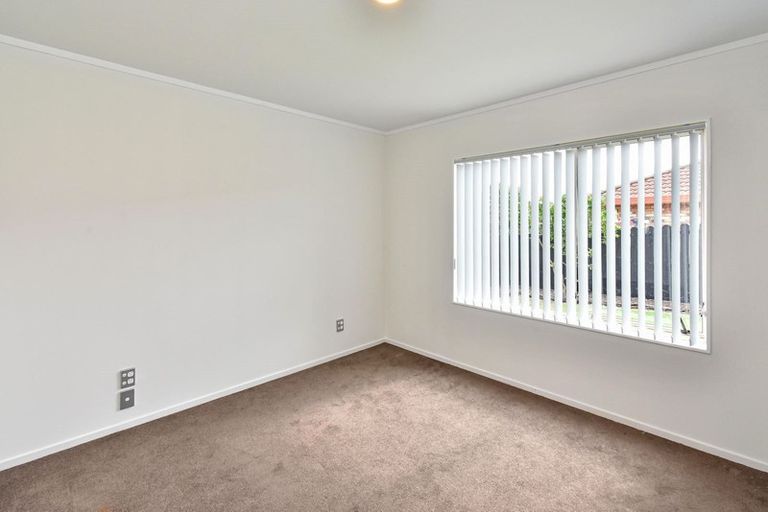Photo of property in 32 Sheriff Place, Randwick Park, Auckland, 2105