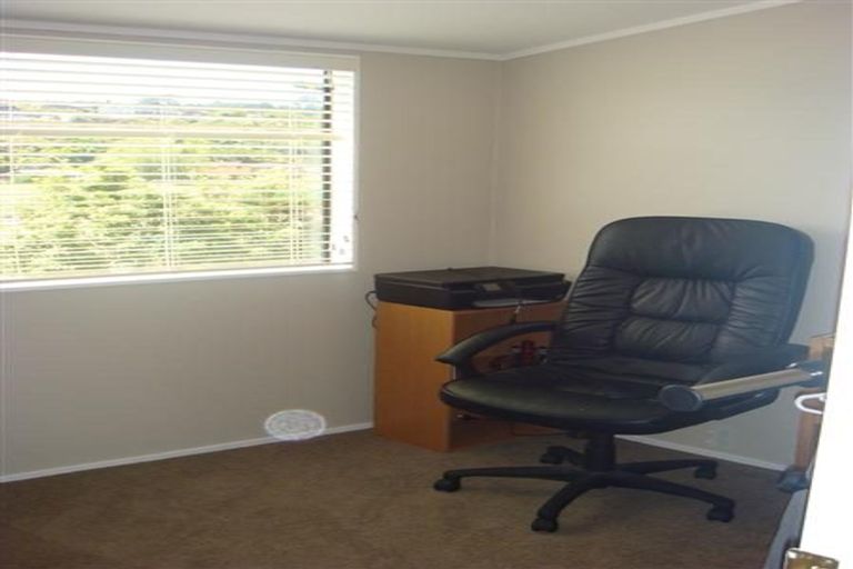 Photo of property in 2/25 Glencoe Road, Browns Bay, Auckland, 0630