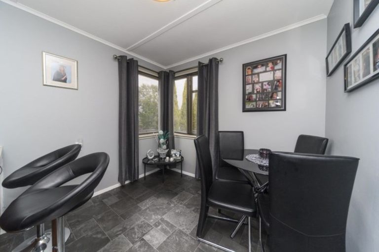 Photo of property in 19 Pembroke Street, Highbury, Palmerston North, 4412