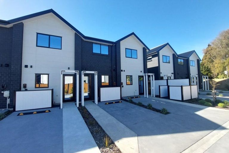 Photo of property in 3/1 Matata Place, Dallington, Christchurch, 8061