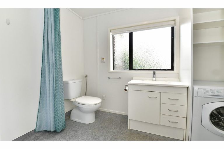 Photo of property in 8 Bellbird Place, Orewa, 0931