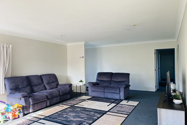 Photo of property in 2/9 Stratford Road, Manurewa, Auckland, 2105