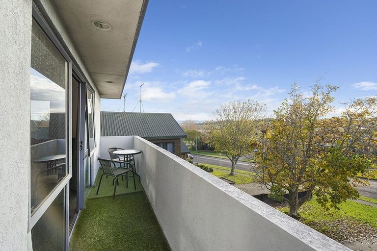 Photo of property in 43 Western Heights Drive, Western Heights, Hamilton, 3200